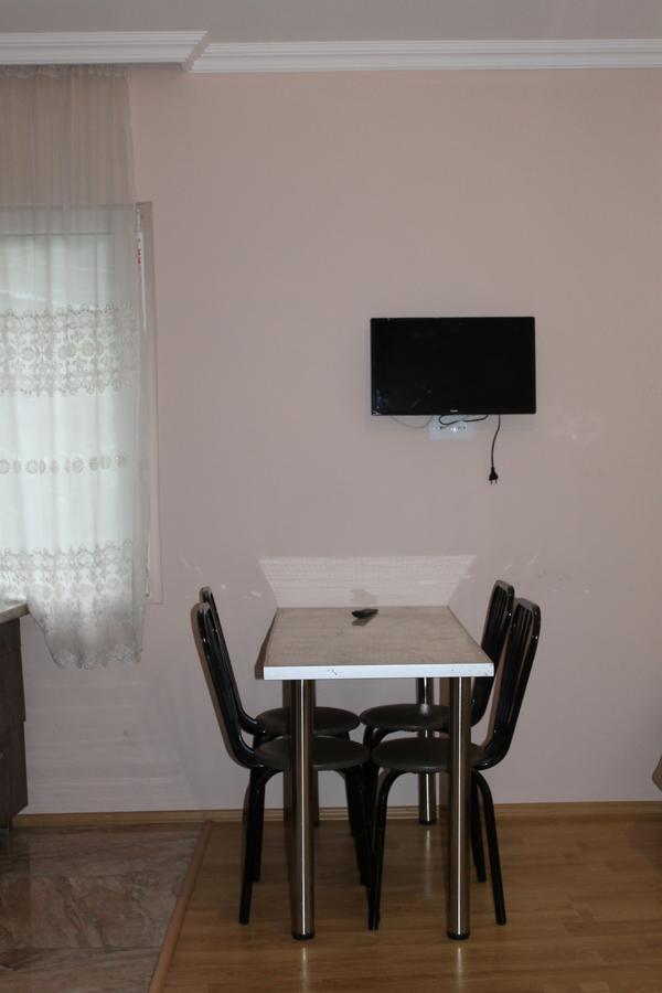 Mariko Hotel Bordzjomi Buitenkant foto